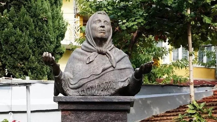 Tượng bà Vanga tại Petrich, Bulgaria (Ảnh: iStock)