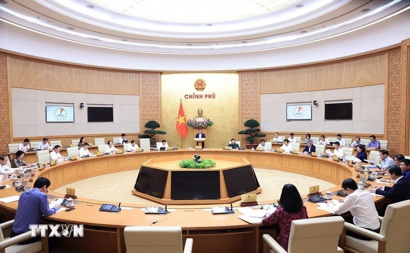 Thủ tướng Phạm Minh Chính chủ trì Phiên họp Chính phủ chuyên đề xây dựng pháp luật tháng 4. (Ảnh: Dương Giang/TTXVN) 