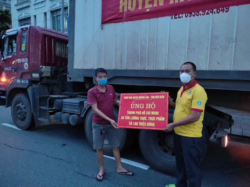 Hơn 50 tấn hàng hóa huyện Mường Ảng (Điện Biên) ủng hộ đã tới TP Hồ Chí Minh. Ảnh: NVCC