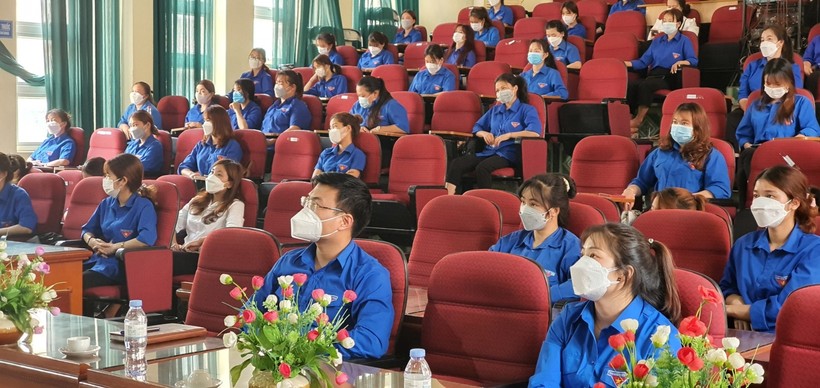 Hơn 100 sinh viên Trường Cao đẳng Sư phạm Điện Biên tham gia Hội nghị thúc đẩy tinh thần khởi nghiệp.