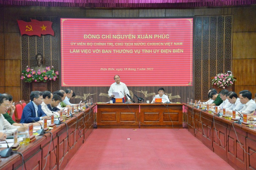 Chủ tịch nước Nguyễn Xuân Phúc yêu cầu Điện Biên dựa vào 3 "trụ cột" để thúc đẩy phát triển kinh tế.