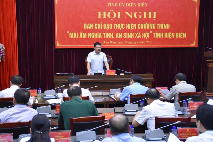Ông Nguyễn Văn Thắng, Bí thư Tỉnh ủy, Trưởng ban Chỉ đạo chương trình tại Điện Biên phát biểu chỉ đạo.