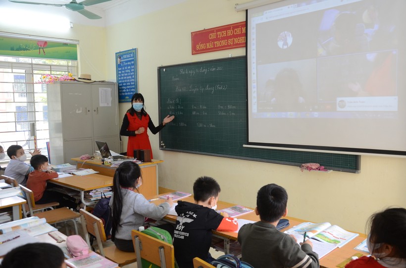 Ứng dụng công nghệ thông tin trong giảng dạy tại Trường Tiểu học Tô Vĩnh Diện, TP. Điện Biên Phủ.