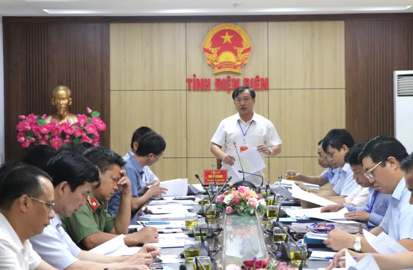 Ông Vừ A Bằng, Phó Chủ tịch UBND tỉnh Điện Biên phát biểu chỉ đạo hội nghị.