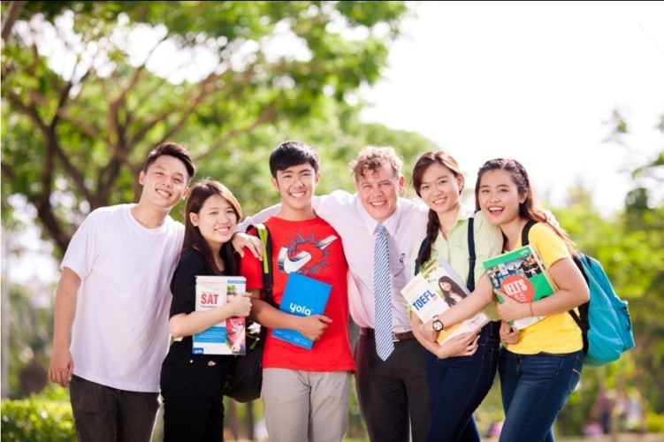 Sở GD&ĐT Hà Nội chỉ đạo các trường học trên địa bàn thành phố có kế hoạch tiếp nhận học sinh, sinh viên Việt Nam ở nước ngoài về nước học tập. Ảnh minh họa