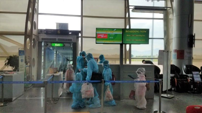 Vietjet thực hiện các chuyến bay hỗ trợ hành khách trở về nhà trong bối cảnh Đà Nẵng vẫn giãn cách xã hội.