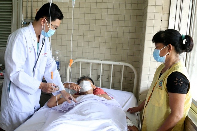 V.V.T.Đ đang được điều trị tại Bệnh viện Chợ Rẫy. Ảnh: Zingnew.vn