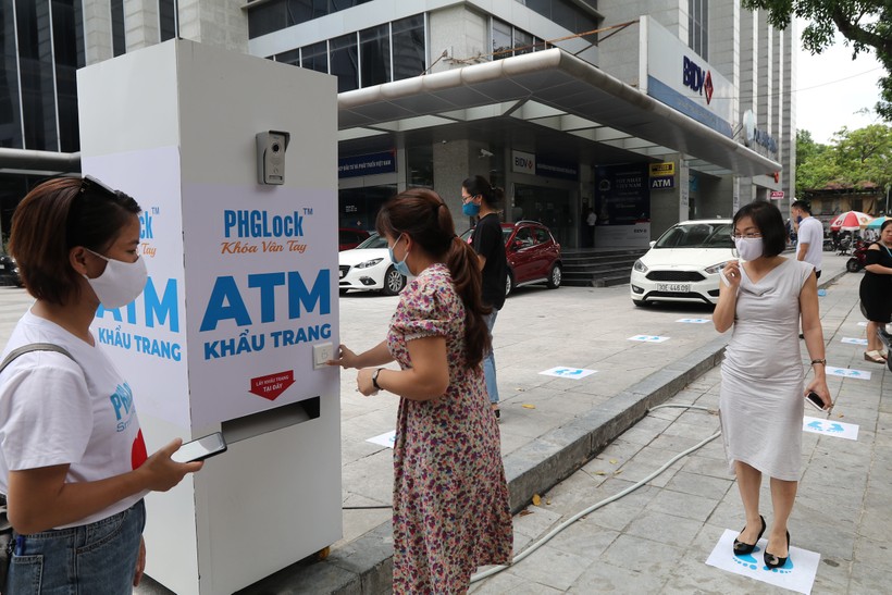 Cây" ATM khẩu trang" đi vào hoạt động từ chiều ngày hôm nay 24/8.