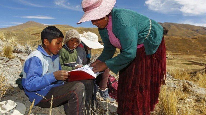 Trẻ em tại Bolivia được phép lao động từ 10 tuổi.