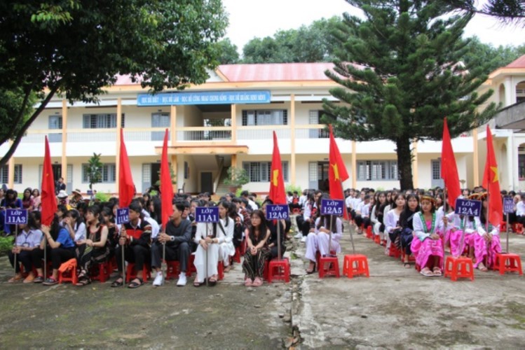 Học sinh Đắk Lắk trong buổi khai giảng năm học 2019 - 2020.