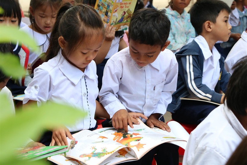 Ninh Thuận tỷ lệ xóa mù chữ đạt chuẩn mức độ 1.