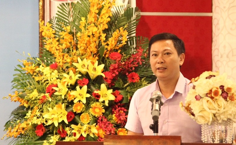 Chủ tịch Chi hội HDV du lịch Hà Nội Nguyễn Hồng Đài phát biểu tại Đại hội