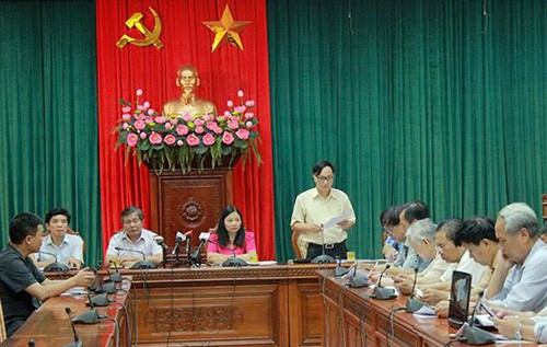  Buổi họp giao ban báo chí do Ban Tuyên giáo Thành ủy Hà Nội tổ chức.