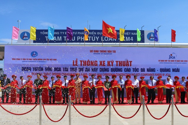 Lễ thông xe kỹ thuật đưa vào khai thác dự án đường cao tốc Đà Nẵng - Quảng Ngãi