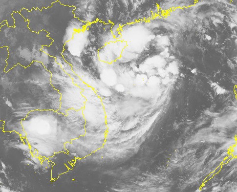 Hình ảnh vệ tinh của áp thấp nhiệt đới. Ảnh: NCHMF.