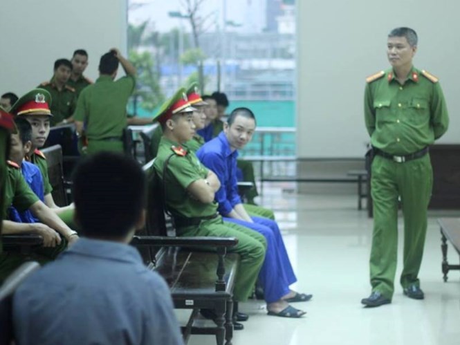 Hoãn phiên tòa xét xử tử tù trốn trại Nguyễn Văn Tình