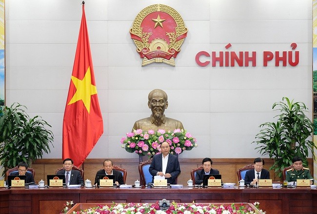 Thủ tướng Chính phủ Nguyễn Xuân Phúc phát biểu kết luận phiên họp Chính phủ thường kỳ tháng 11/2017. Ảnh theo VGP