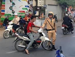 Lực lượng Cảnh sát giao thông cả nước thực hiện cao điểm bảo đảm an toàn giao thông, trật tự xã hội dịp Tết. Ảnh theo Dân Trí