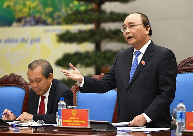 Thủ tướng Nguyễn Xuân Phúc chủ trì hội nghị trực tuyến của Chính phủ với các địa phương. (ảnh VGP)