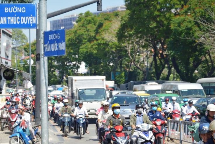 Tập trung giải quyết kẹt xe tại khu vực sân bay Tân Sơn Nhất là một trong những sự kiện nổi bật của TPHCM trong năm 2017 - Ảnh: VGP