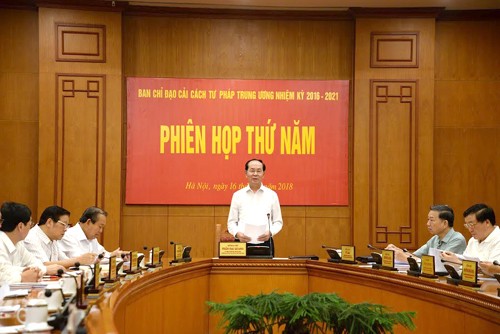 Chủ tịch nước Trần Đại Quang, Trưởng Ban Chỉ đạo Cải cách tư pháp Trung ương chủ trì phiên họp.