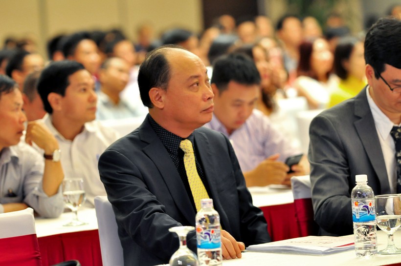 Ông Thân Hồng Linh, người đại diện vốn Nhà nước, Chủ tịch HĐQT VNCC - người đã có nhiều chuyến đi nước ngoài trái quy định.