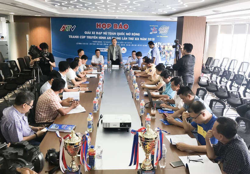 Buổi họp báo công bố giải xe đạp nữ toàn quốc mở rộng tranh Cúp Truyền hình An Giang lần 19 tại Tp.HCM