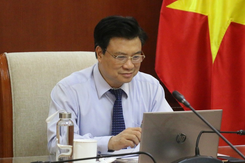 Thứ trưởng Nguyễn Hữu Độ phát biểu tại buổi làm việc.