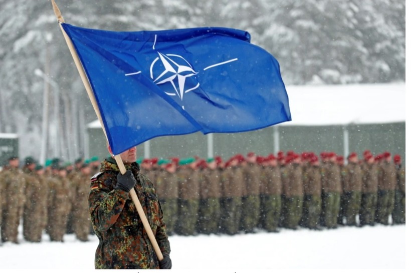 Vì sao NATO không thể và không dám đưa quân tới Ukraine?