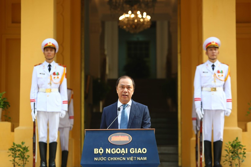  Thứ trưởng Nguyễn Quốc Dũng phát biểu tại buổi lễ