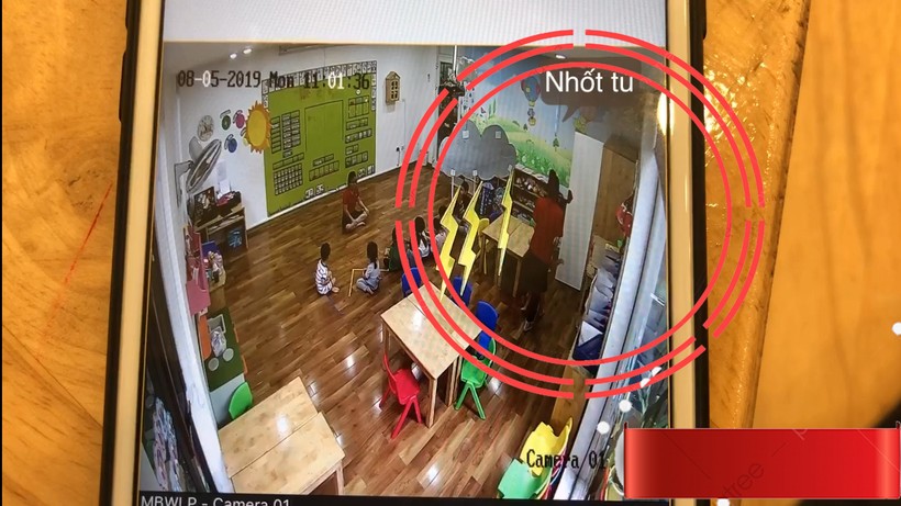 Video ngày 5/8 ghi lại cảnh cô giáo đánh, nhốt cháu bé vào tủ quần áo.