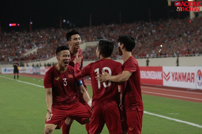 Bàn thắng duy nhất của Quang Hải vào lưới đội tuyển Malaysia vào phút 40 của hiệp 1.