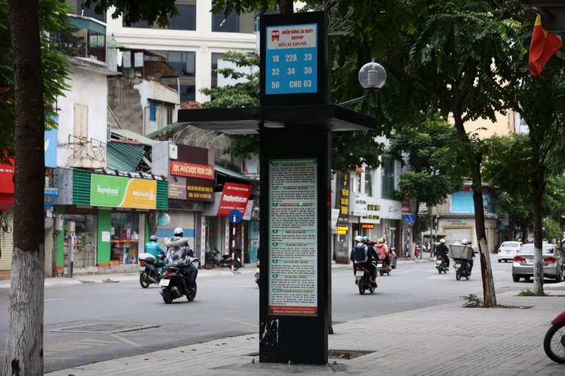Điểm chờ xe buýt tiêu chuẩn châu Âu sau 1 năm đưa vào thí điểm tại Hà Nội.