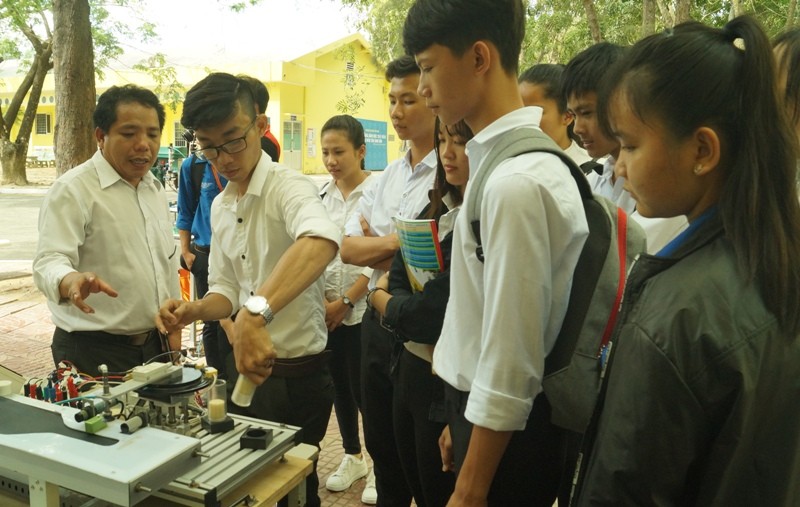 Hoạt động NCKH đang nâng tầm chất lương ở Trường Đại học Trà Vinh  