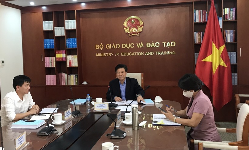 Thứ trưởng Nguyễn Hữu Độ chủ trì phiên họp