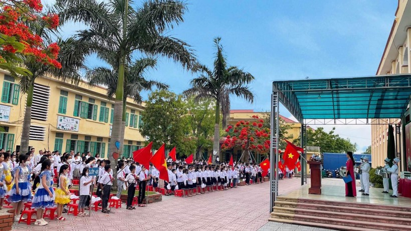 Trường học ngày một khang trang ở xã Hải Xuân.
