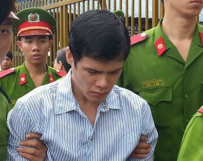 Giận em trai của người yêu, Nguyễn Thái Sơn đã nhẫn tâm đâm người yêu của mình một nhát chí mạng.