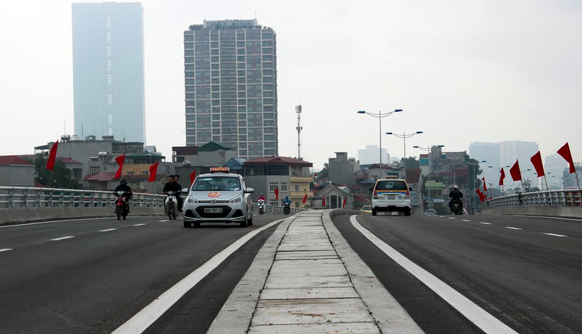 Hà Nội: Thông xe kỹ thuật đường vành đai 2 đoạn Nhật Tân-Cầu Giấy