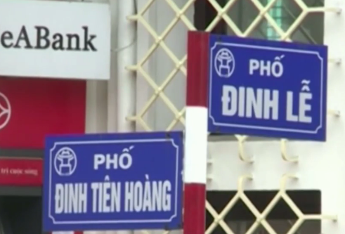 Dịch vụ đổi tiền lẻ "chợ đen" nở rộ ở Hà Nội