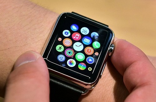 Chính phủ Anh cấm Apple Watch khi họp vì sợ nghe lén