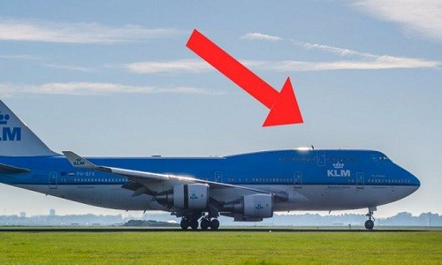 Lý do máy bay Boeing 747 có phần bướu trên đầu