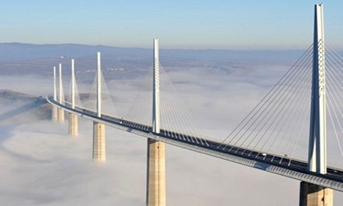 Quá trình lắp ráp cây cầu cao nhất thế giới