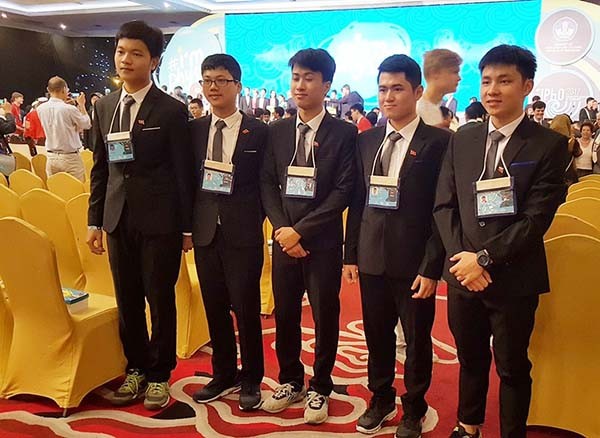 Đội tuyển Việt Nam gồm 5 thí sinh dự thi, 5/5 thí sinh đều đoạt giải; gồm: 4 Huy chương Vàng, 1 Huy chương Bạc.
