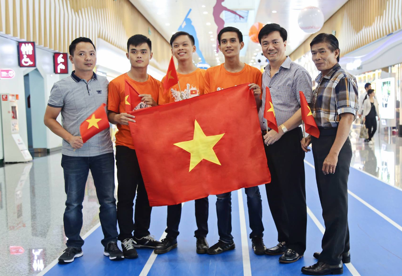 Nam sinh Nam Định ghi danh Việt Nam tại cuộc thi tin học văn phòng thế giới