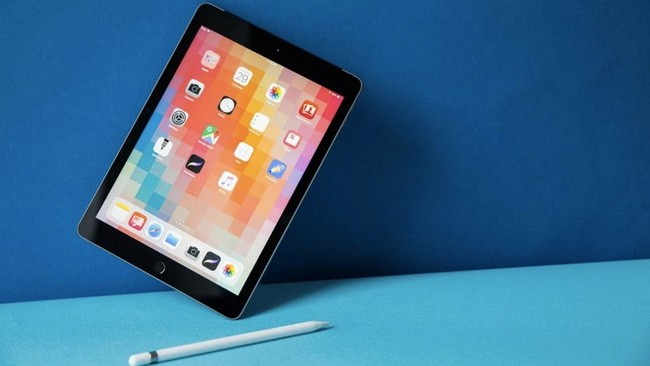 Nên mua iPad 2018 hay iPad Pro?