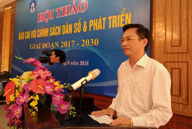 ông Lê Cảnh Nhạc- Phó Tổng cục trưởng thường trực Tổng cục DS-KHHGĐ phát biểu tại hội thảo