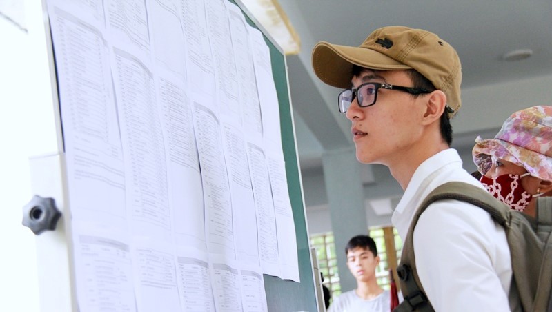 Điểm chuẩn vào Đại học Y Hà Nội, Học viện Quân Y đều giảm mạnh