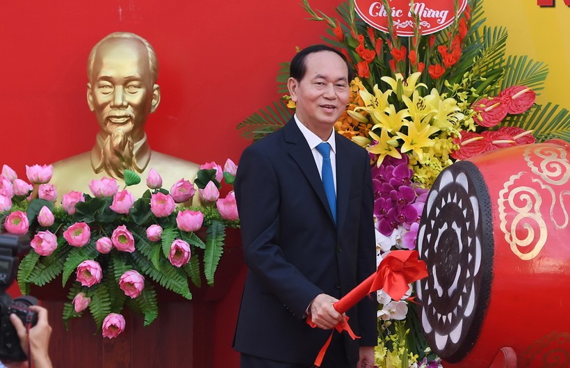 Hình ảnh không thể nào quên: Chủ tịch nước Trần Đại Quang với thầy trò Thủ đô 
