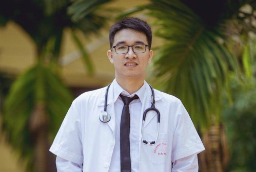 Gian nan 6 năm “ăn tranh thủ, ngủ khẩn trương” của Thủ khoa Đại học Y Hà Nội
