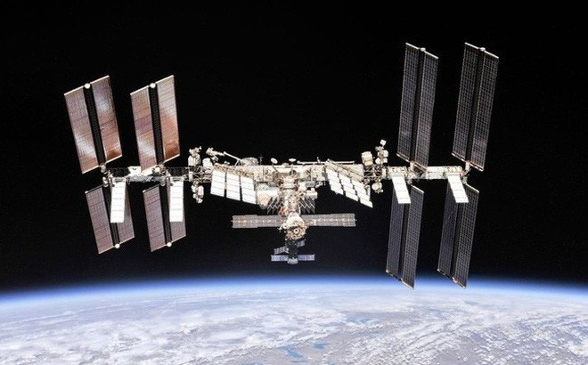 Trạm vũ trụ 100 tỷ đô được xây ngoài không gian như thế nào?